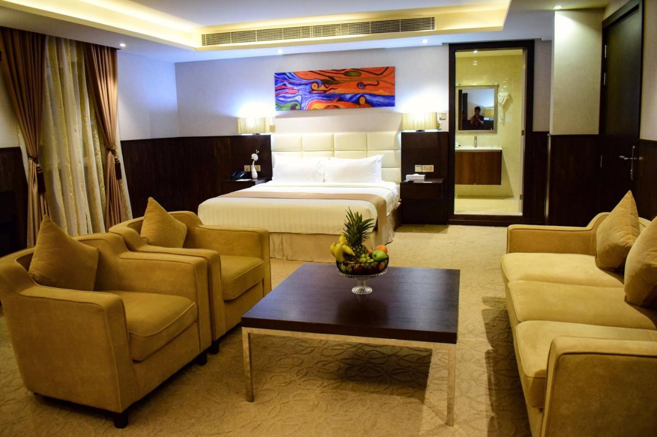 The Secure Inn Hotel Muscat Eksteriør billede