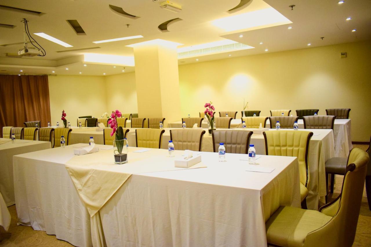 The Secure Inn Hotel Muscat Eksteriør billede