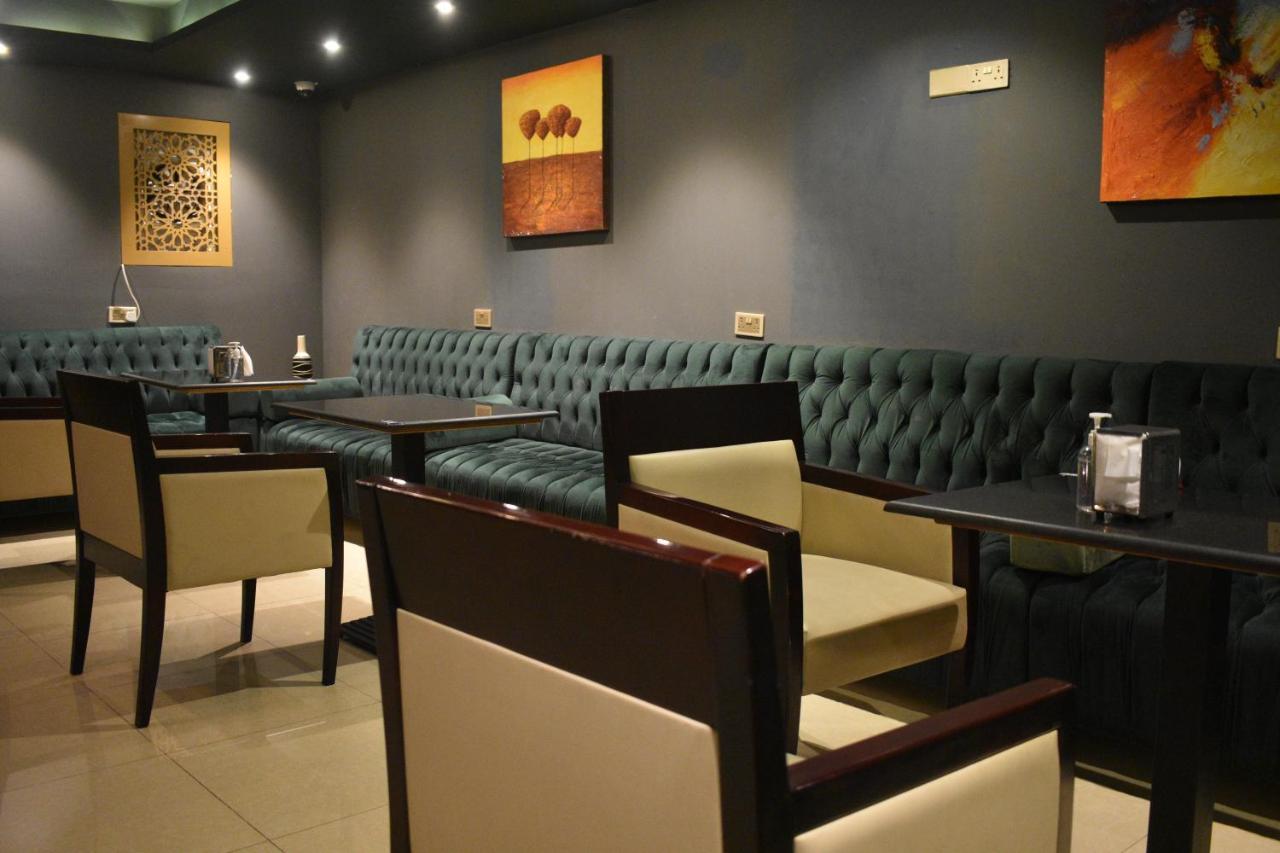 The Secure Inn Hotel Muscat Eksteriør billede