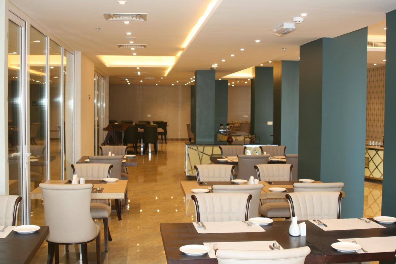 The Secure Inn Hotel Muscat Eksteriør billede